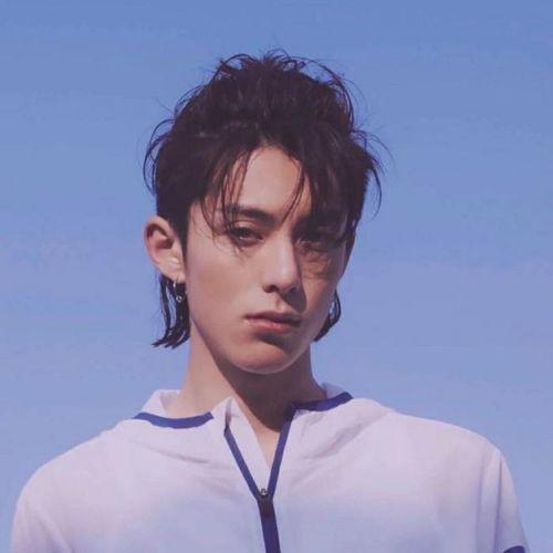 王鹤棣初中爆料视频